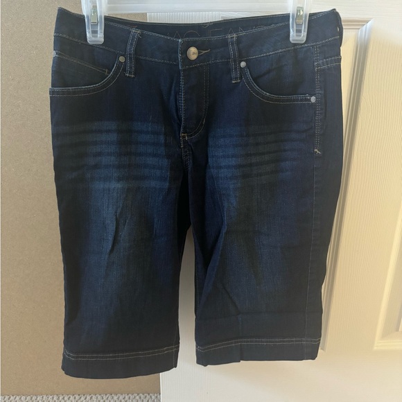 Jag dark denim shorts - Picture 3 of 3